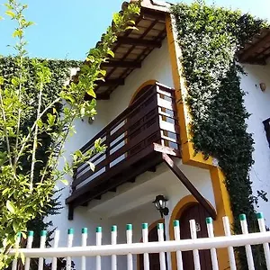 E Rumis Inn